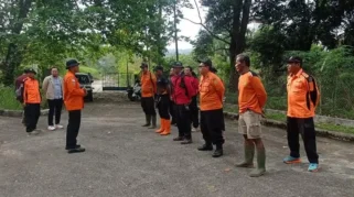 PENCARIAN ORANG HILANG Petugas gabungan sa