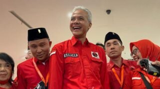 ganjar ingatkan presiden prabowo segera ambil alih kendali akan isu matahari kembar ypiVIzdoaq