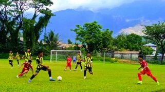 Laga PSP dengan Ricefield Town. ( foto:sal)