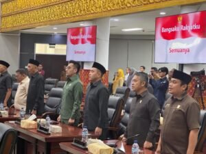 Rapat Paripurna, DPRD Kota Padang Sambut Baik Tiga Ranperda Usulan Pemko 4 IMG 0772